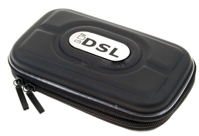 Hovedbilde DS etui - kommer i både sort og hvit